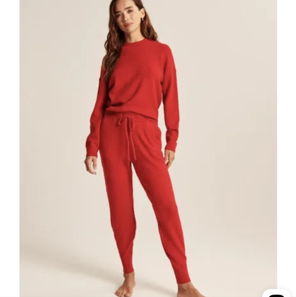 Abercrombie & Fitch Sweater Jogger - Picture 2 of 6